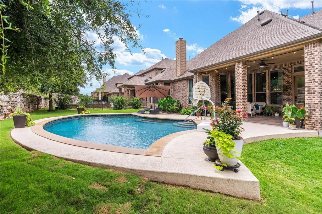 2220 Ambush Canyon Leander TX 78641