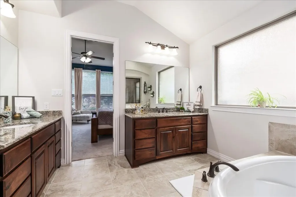 2220 Ambush Canyon Leander TX 78641