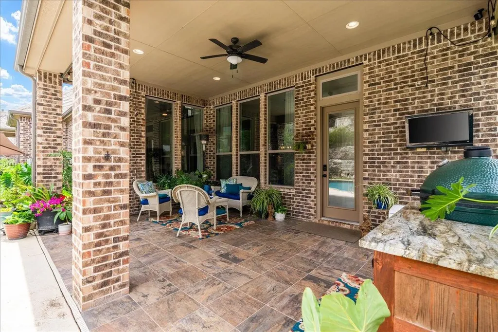 2220 Ambush Canyon Leander TX 78641