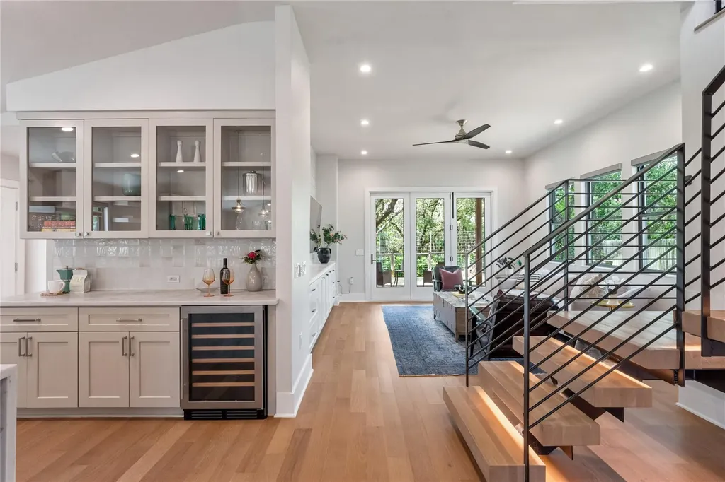 3210 Cupid Drive Austin TX 78735