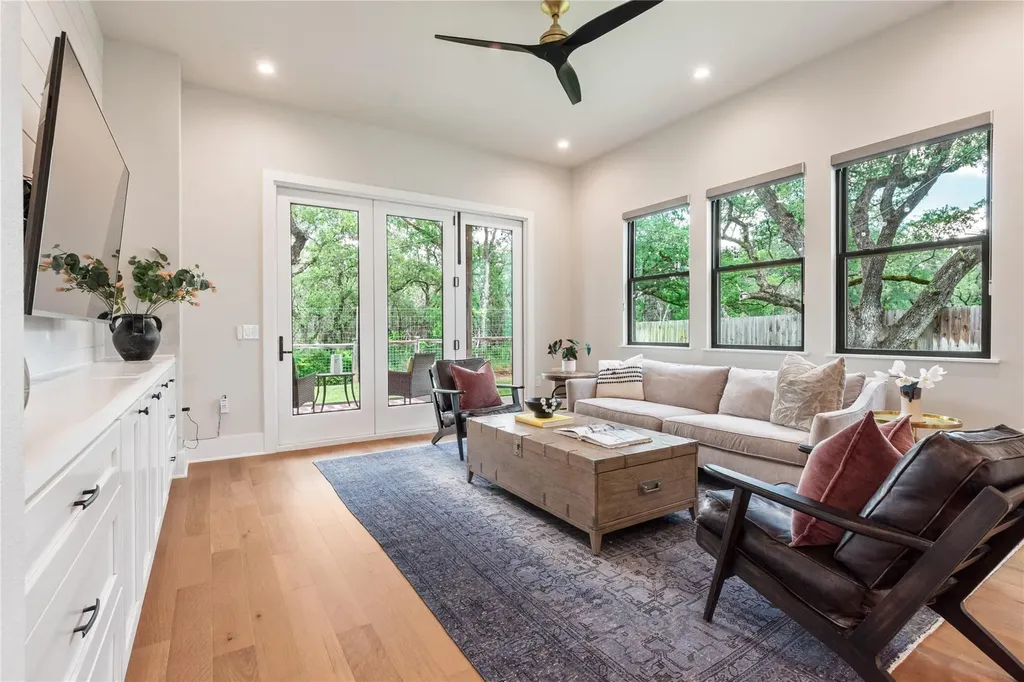 3210 Cupid Drive Austin TX 78735