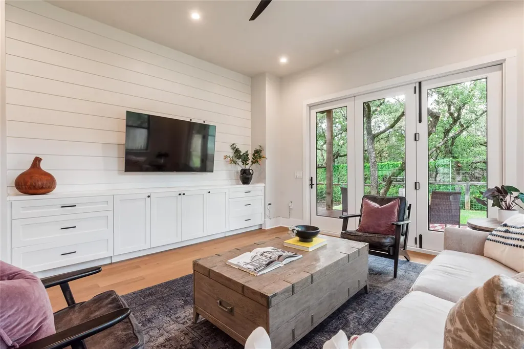 3210 Cupid Drive Austin TX 78735