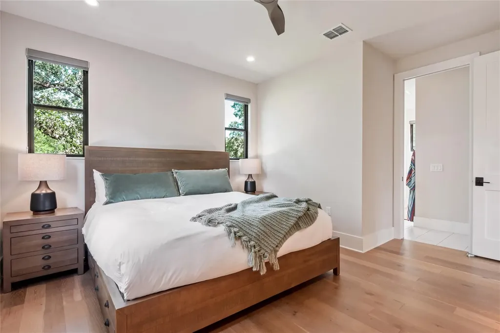3210 Cupid Drive Austin TX 78735