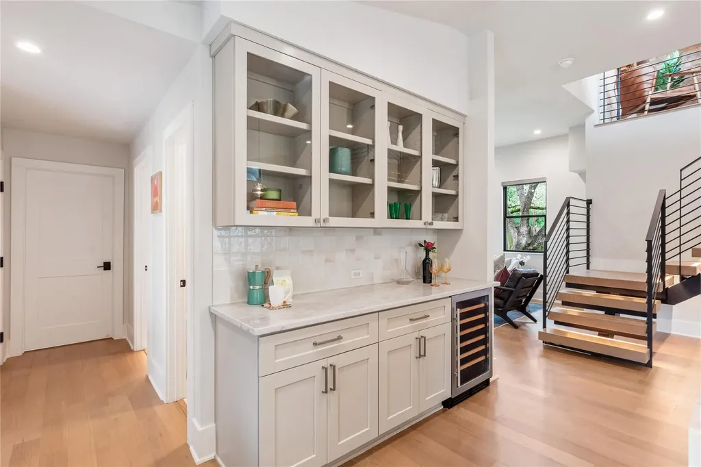 3210 Cupid Drive Austin TX 78735