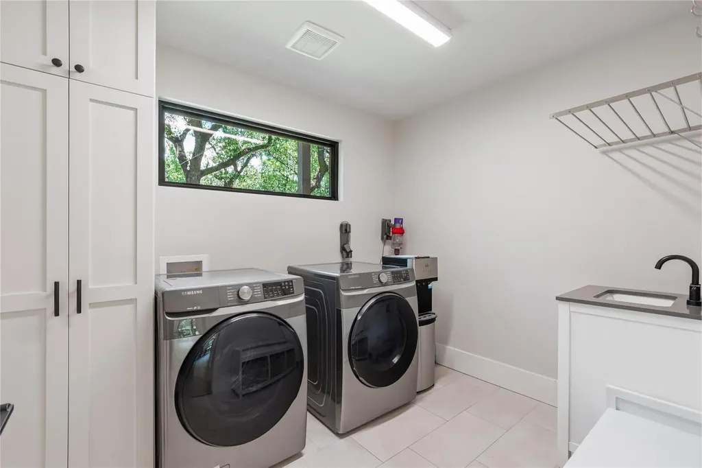 3210 Cupid Drive Austin TX 78735