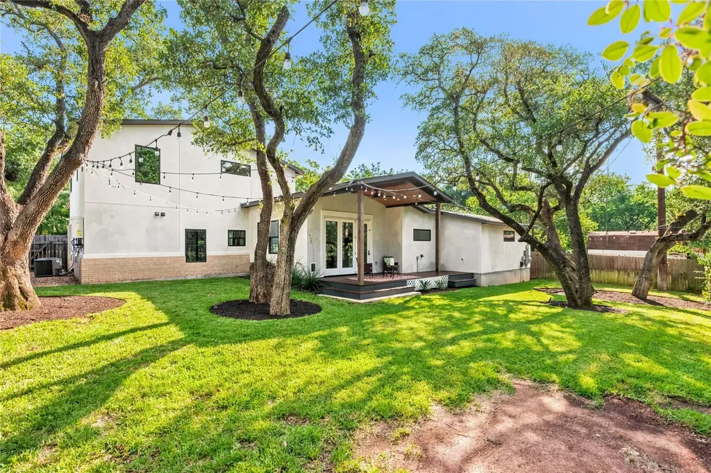 3210 Cupid Drive Austin TX 78735