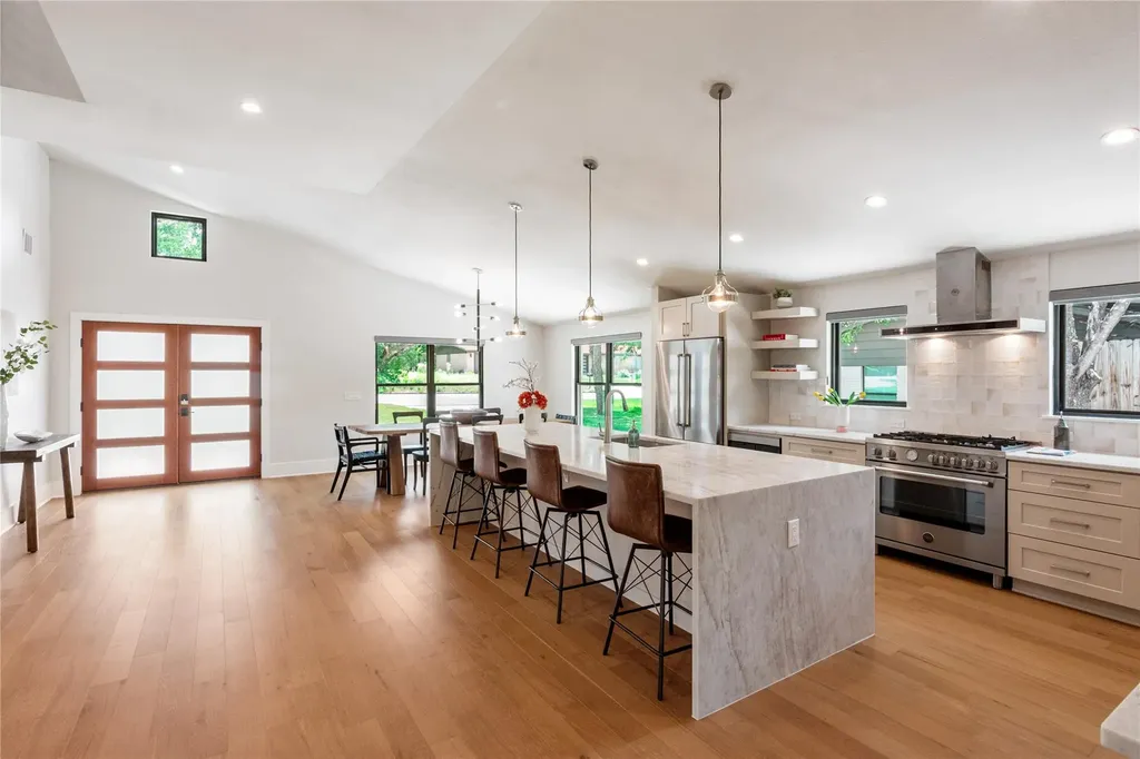 3210 Cupid Drive Austin TX 78735