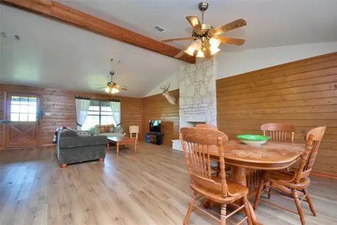2725 Old Lehmann Road Kingsbury TX 78638