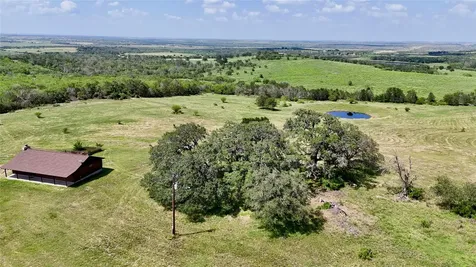 2725 Old Lehmann Road Kingsbury TX 78638