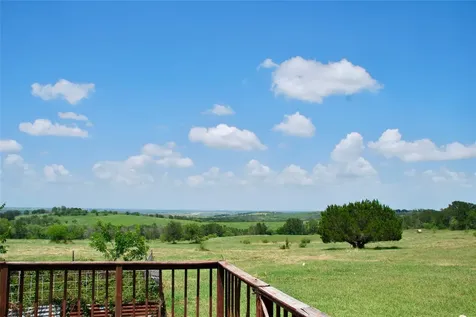 2725 Old Lehmann Road Kingsbury TX 78638