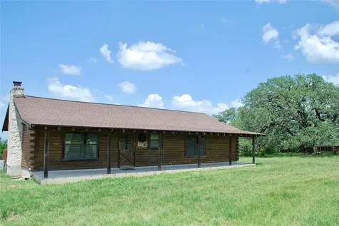 2725 Old Lehmann Road Kingsbury TX 78638