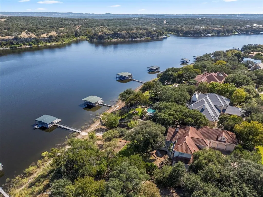 24729 Travis Lakeside Cove Spicewood TX 78669