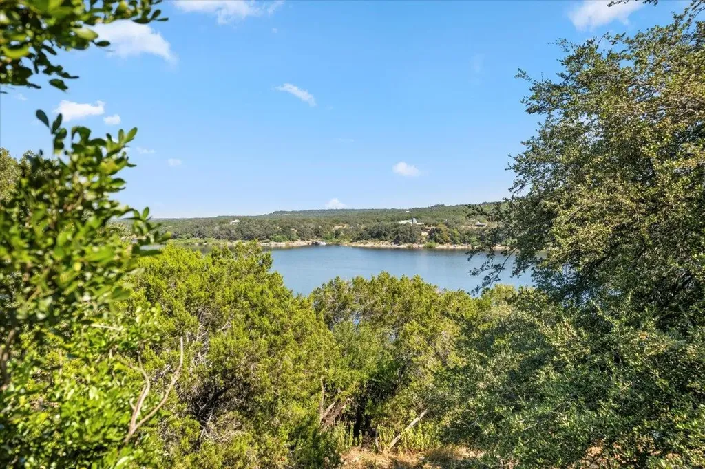 24729 Travis Lakeside Cove Spicewood TX 78669