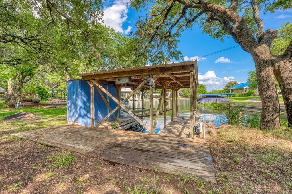 14 Purple Sage Kingsland TX 78639