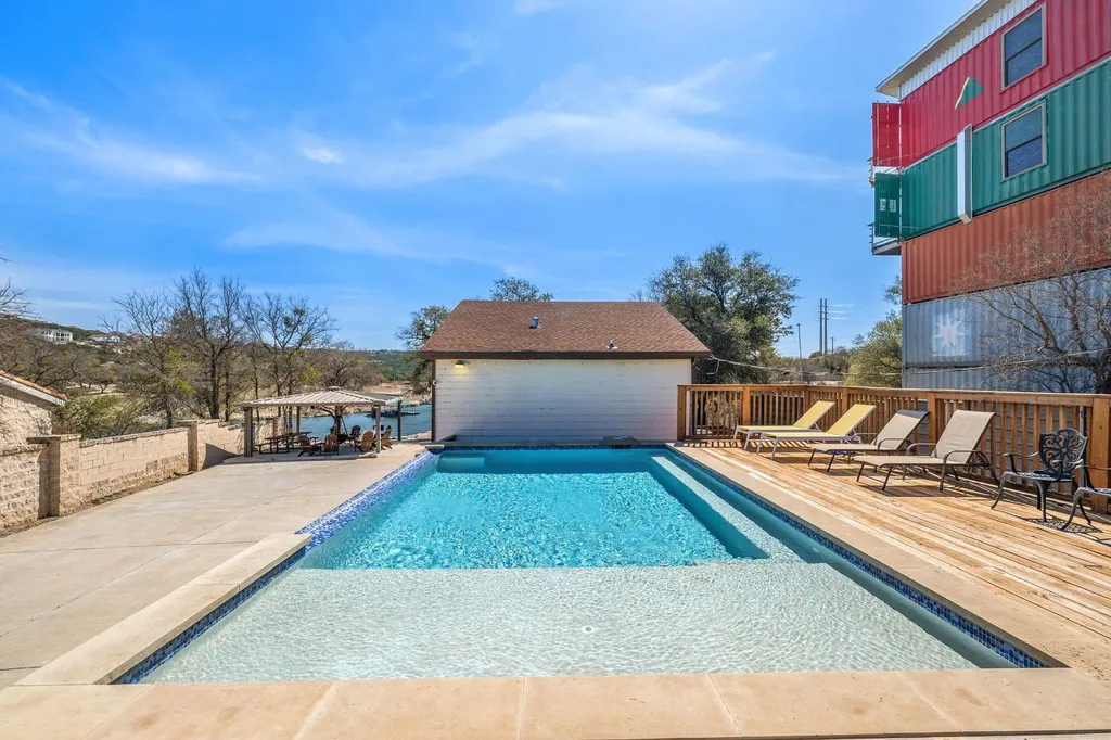2903 Oak Ridge Drive Spicewood TX 78669