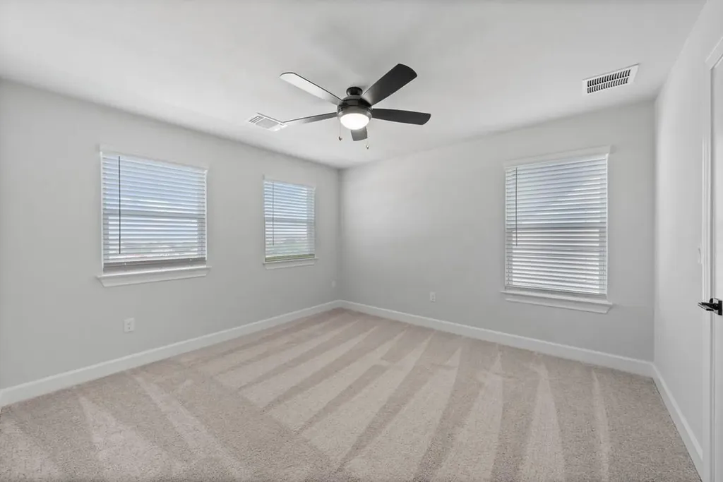 9513 Balmy Lane Manor TX 78653