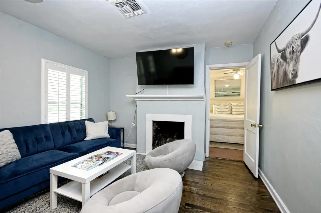 3409 Banton Road Austin TX 78722