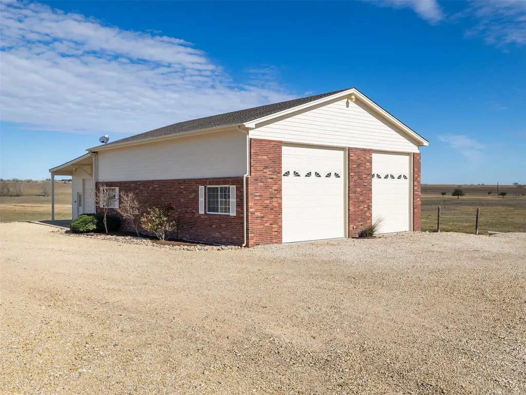 651 County Road 497 Taylor TX 76574