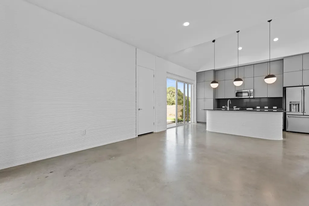 121 Rough Creek Road Georgetown TX 78628
