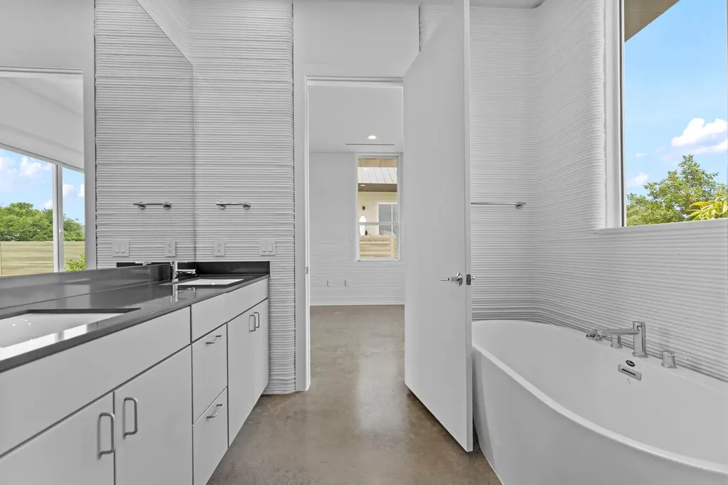 121 Rough Creek Road Georgetown TX 78628
