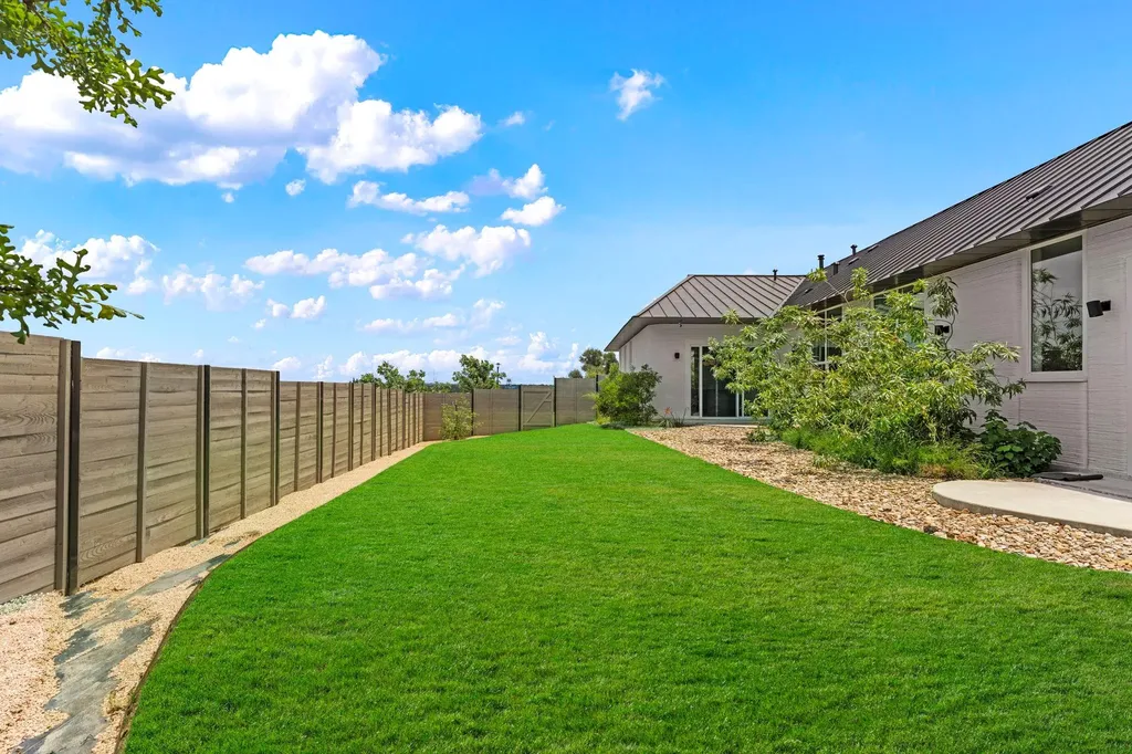 121 Rough Creek Road Georgetown TX 78628