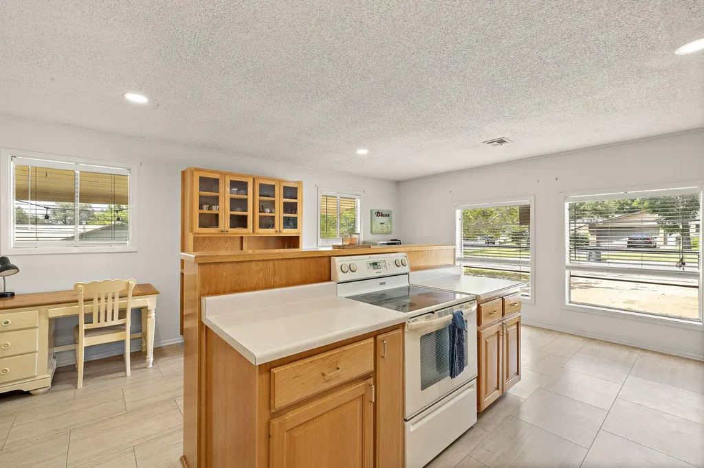 605 Parkway Street Georgetown TX 78628