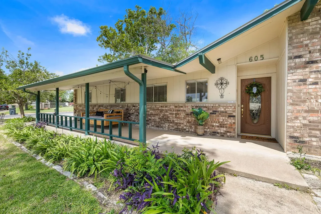 605 Parkway Street Georgetown TX 78628