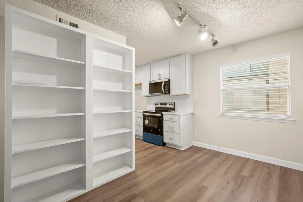 2408 Longview Street Austin TX 78705