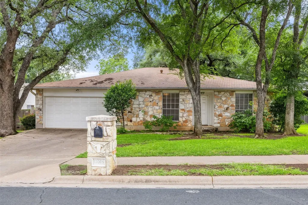12006 Trianon Lane Austin TX 78727