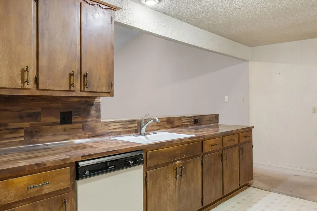 12006 Trianon Lane Austin TX 78727