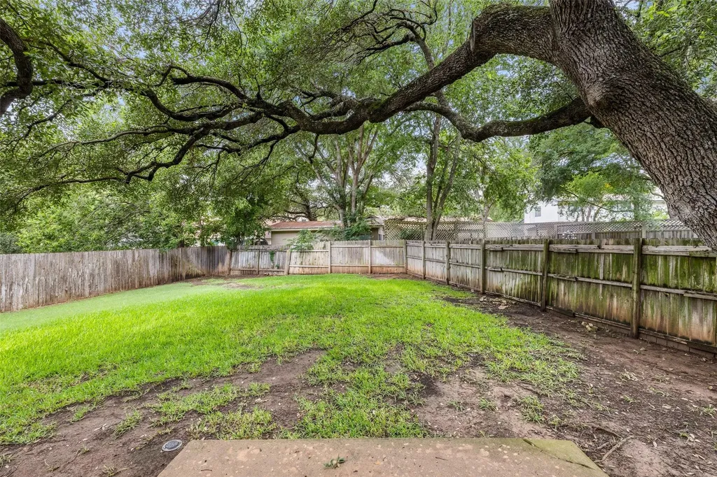 12006 Trianon Lane Austin TX 78727