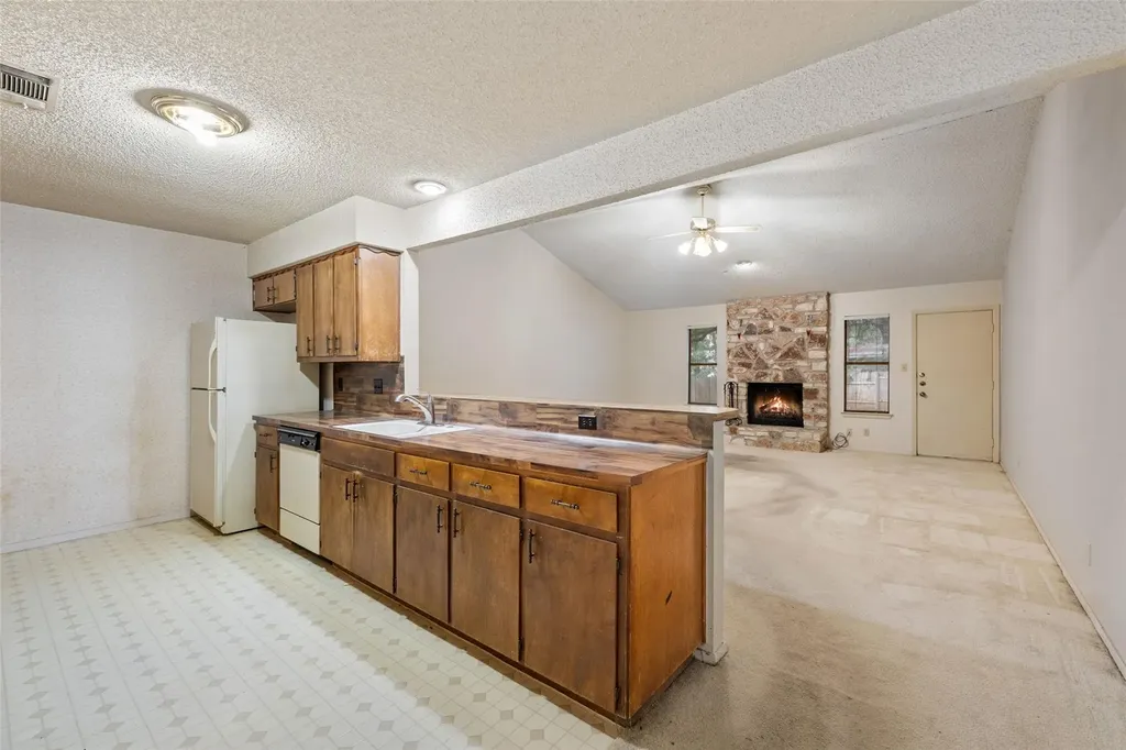 12006 Trianon Lane Austin TX 78727