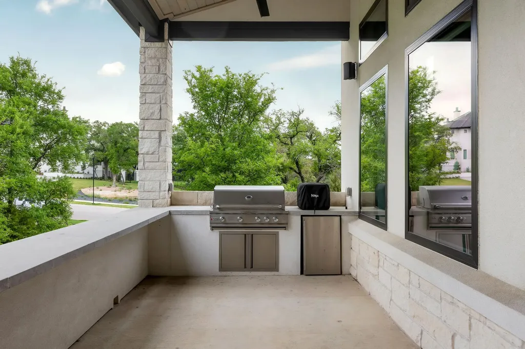 104 Hollytree Court Georgetown TX 78628