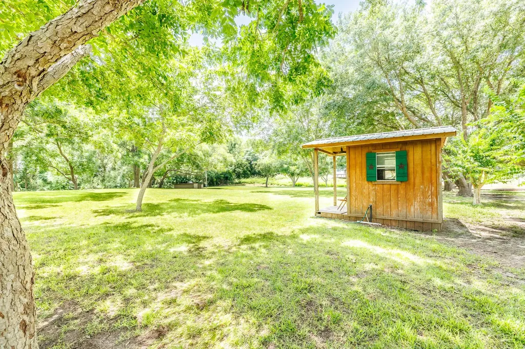 Lot 22 Goodwin (Road) Lane Gonzales TX 78629