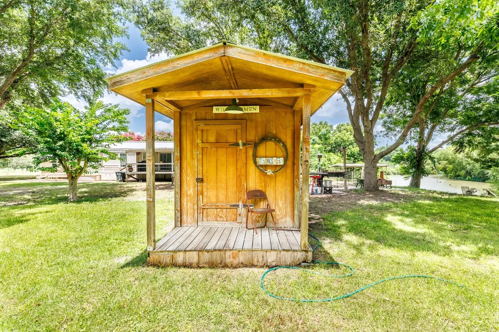 Lot 22 Goodwin (Road) Lane Gonzales TX 78629