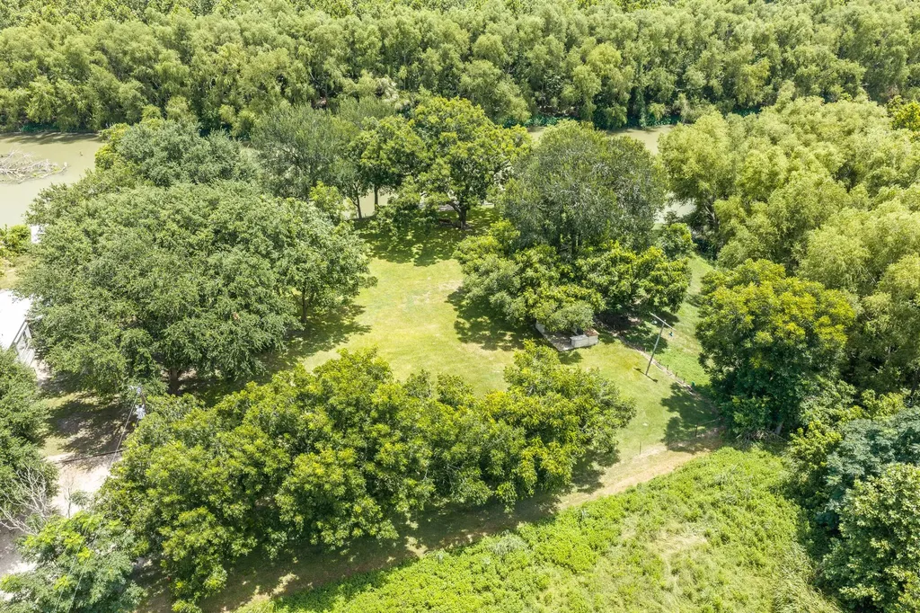 Lot 22 Goodwin (Road) Lane Gonzales TX 78629