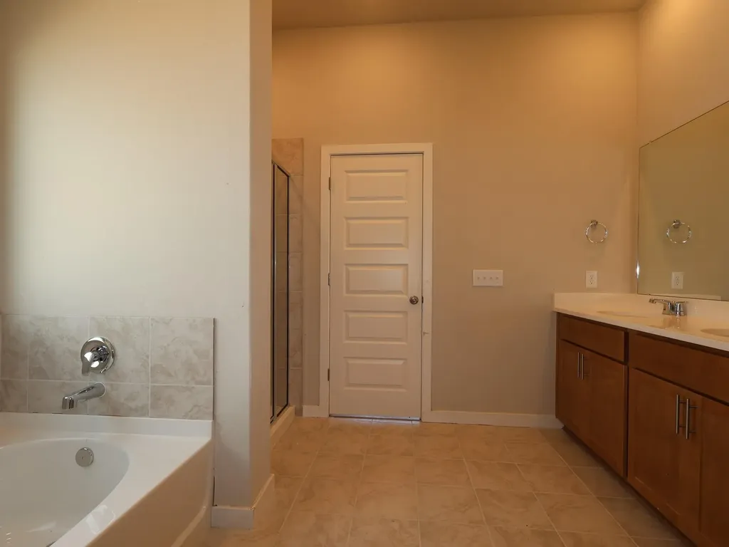 4512 Bridal Veil Drive Austin TX 78747