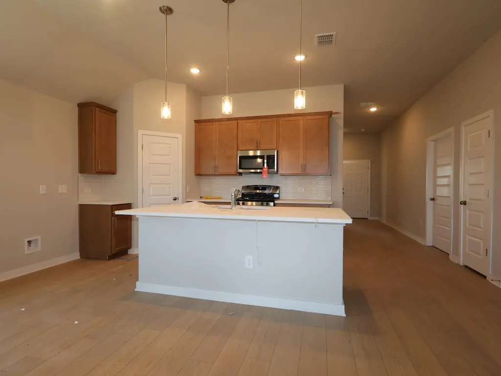 4512 Bridal Veil Drive Austin TX 78747