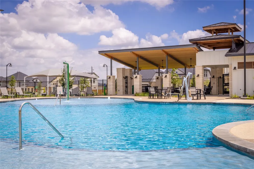 4512 Bridal Veil Drive Austin TX 78747