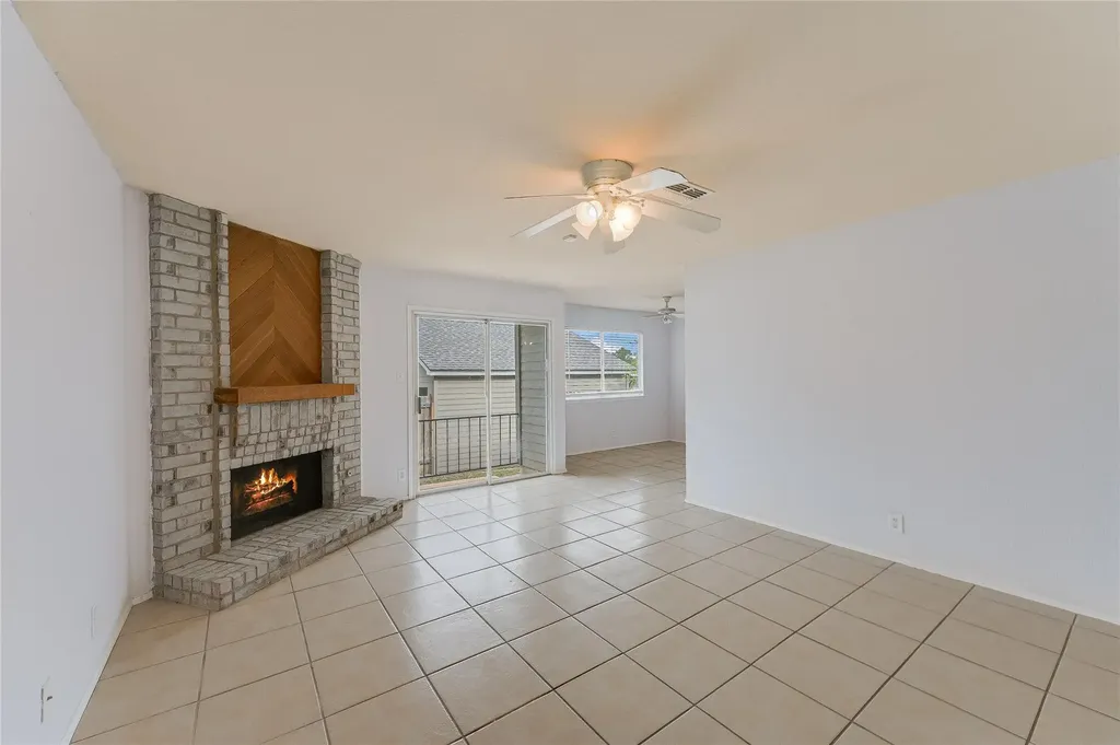 2605 W Stassney Lane Austin TX 78745