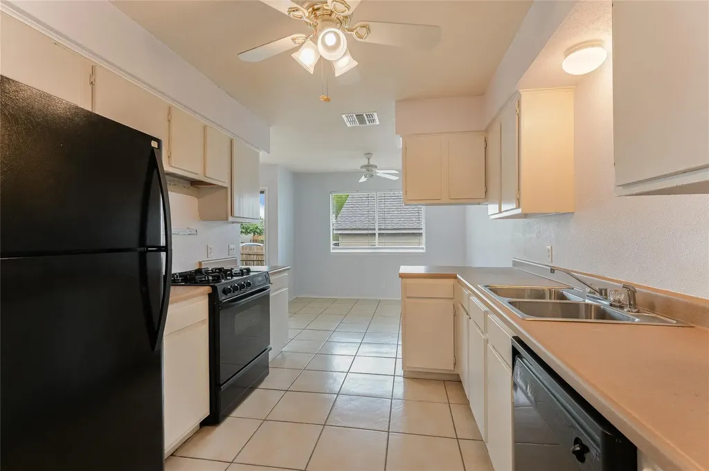 2605 W Stassney Lane Austin TX 78745