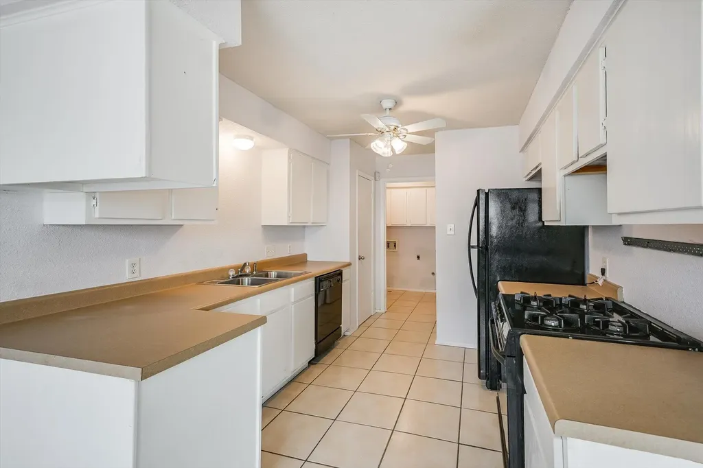 2605 W Stassney Lane Austin TX 78745