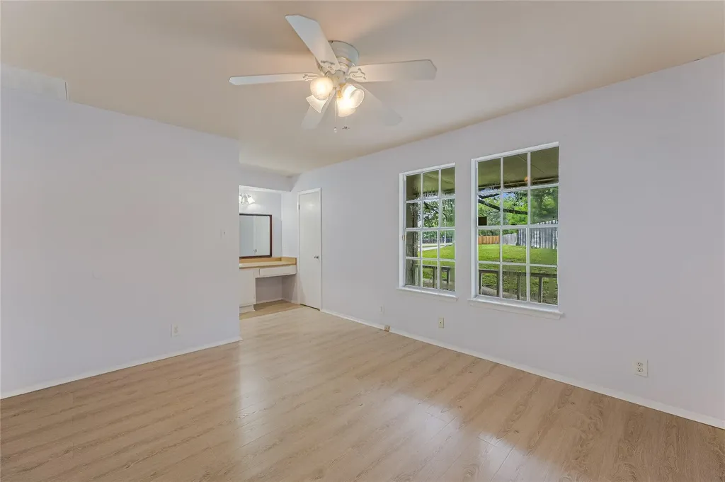2605 W Stassney Lane Austin TX 78745