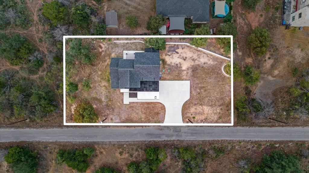 136 W Castlebriar Drive Granite Shoals TX 78654