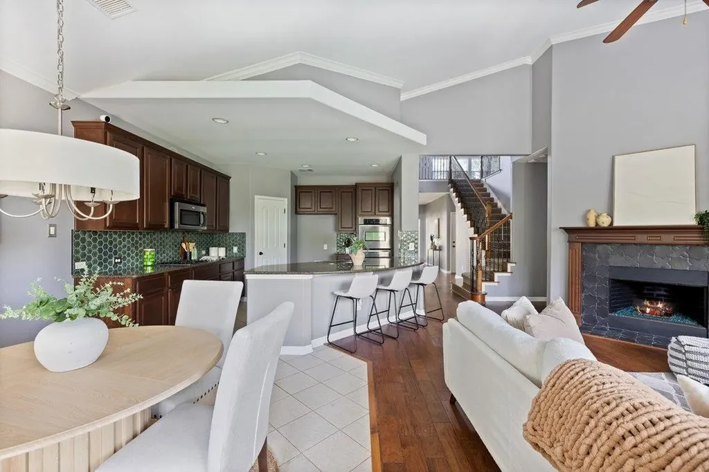 11521 Cherisse Drive Austin TX 78739