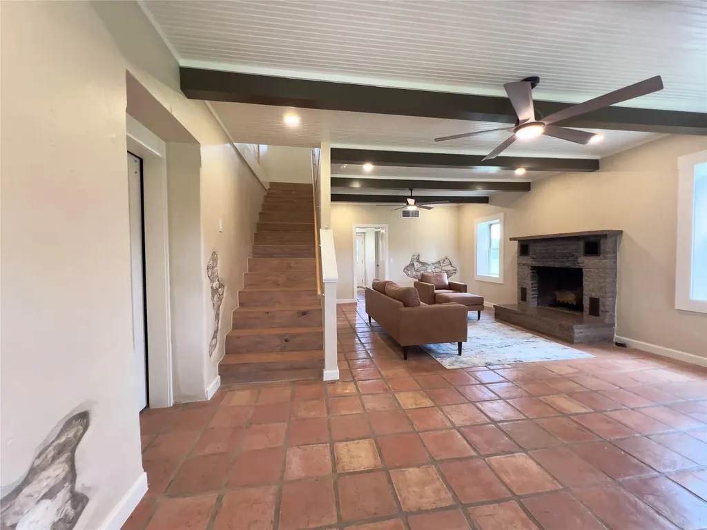 1366 Narrows Road Blanco TX 78606
