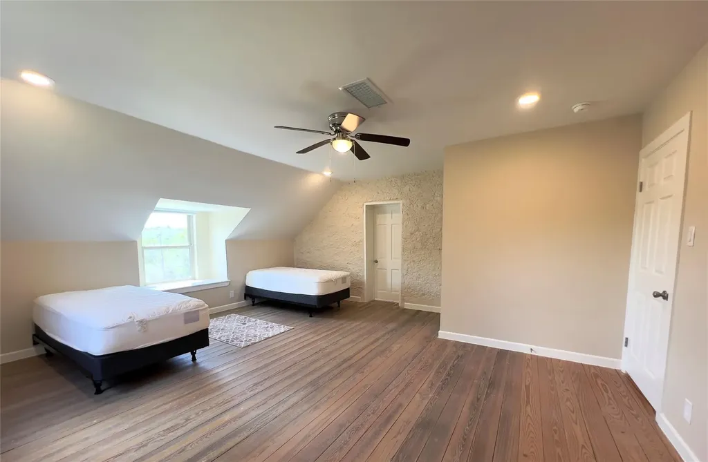 1366 Narrows Road Blanco TX 78606