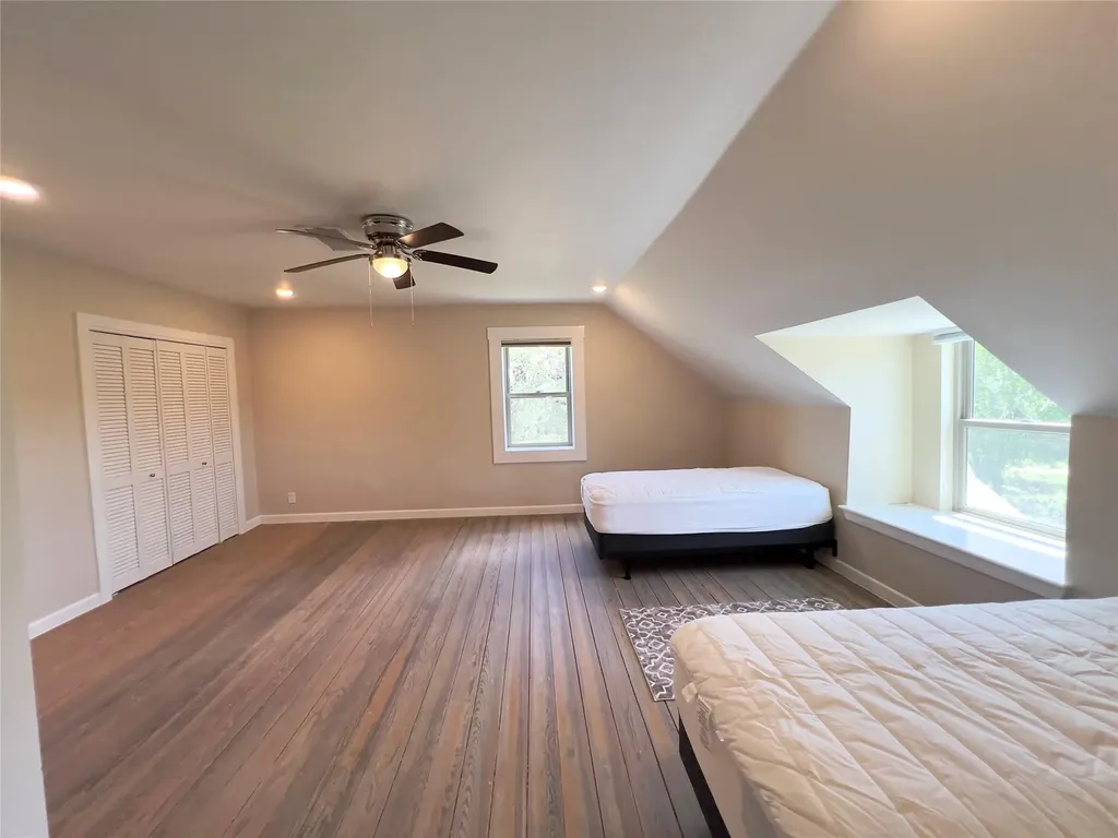 1366 Narrows Road Blanco TX 78606