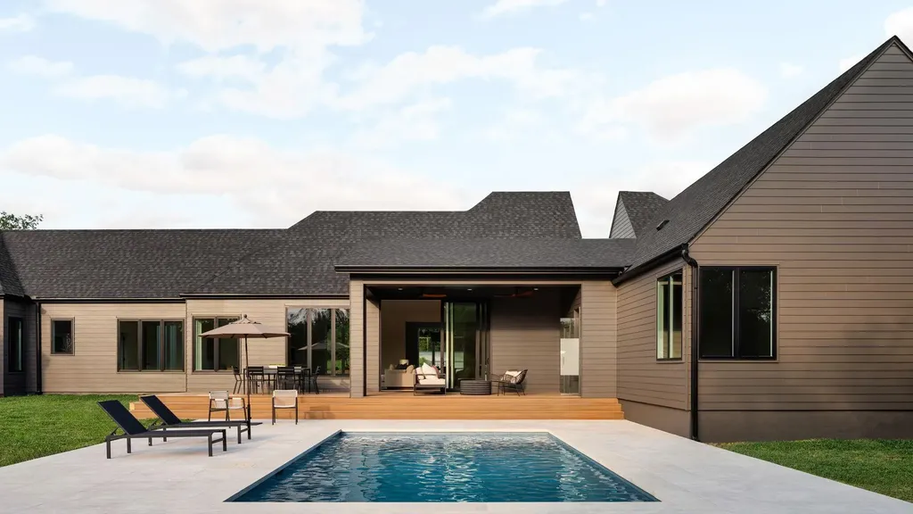 12104 Trailmaster Drive Austin TX 78737
