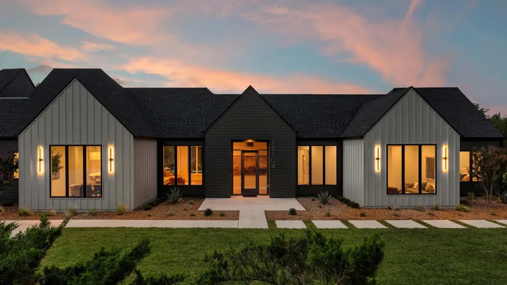 12104 Trailmaster Drive Austin TX 78737